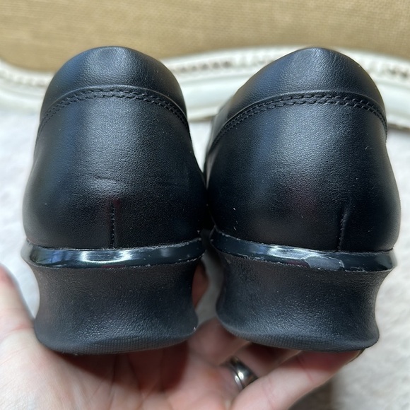 Clarks | Hope Roxanne Black Shoes, Size 7.5 - Picture 11 of 15